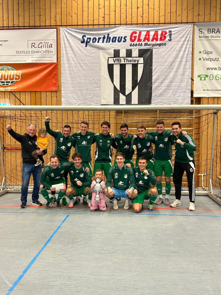 Siegerfoto SV Auersmacher beim Turnier des VfB THeley